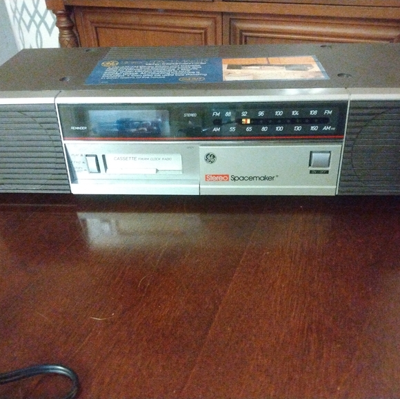 Vintage GE Stereo Spacemaker Audio Cassette Tape Player AM FM Radio Works Great - Picture 7 of 9